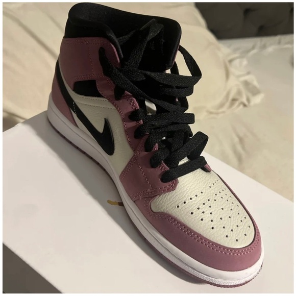 Jordan 1 mid berry pink - Picture 4 of 4